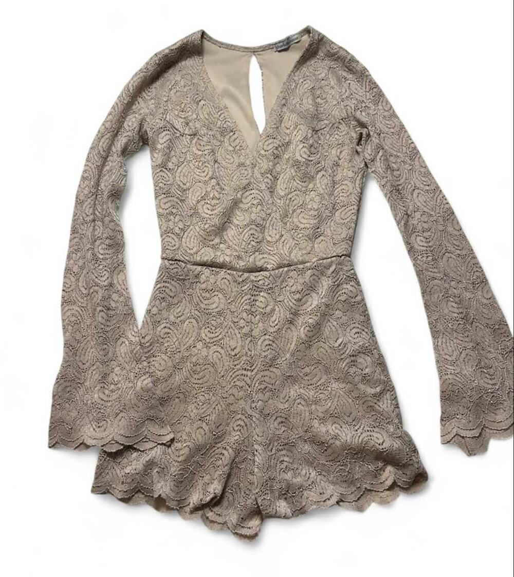 Women's Charlotte Russe beige Lace Romper XS